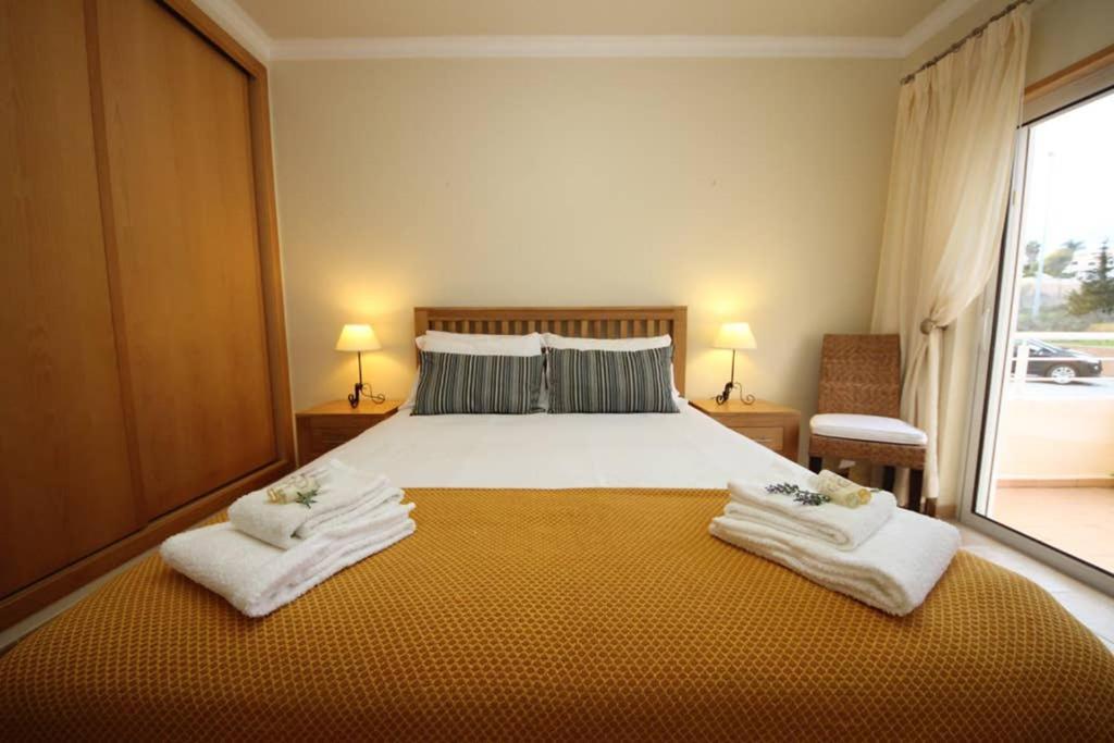 Apartment Acacias, Spacious With Sea View Praia Da Luz